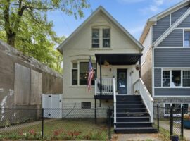 437 W 44th Place, Chicago